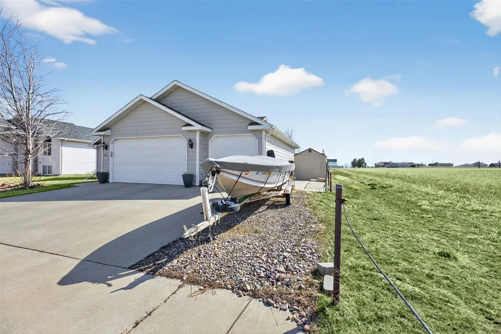44 34th Avenue NE Great Falls MT 59404