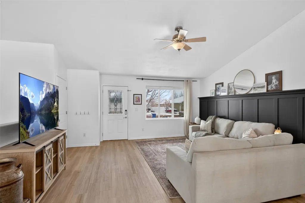 44 34th Avenue NE Great Falls MT 59404