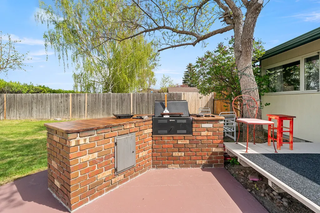 109 Elmwood Lane Helena MT 59601