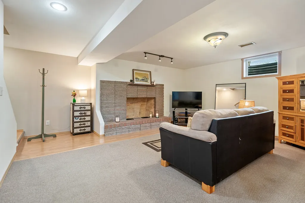 109 Elmwood Lane Helena MT 59601