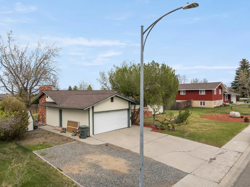 109 Elmwood Lane Helena MT 59601