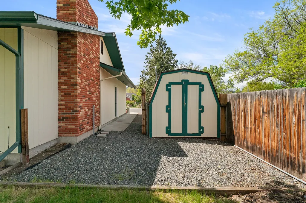 109 Elmwood Lane Helena MT 59601