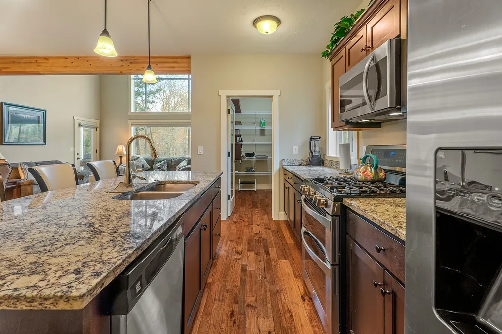 19D Cobble Stone Way Clancy MT 59634