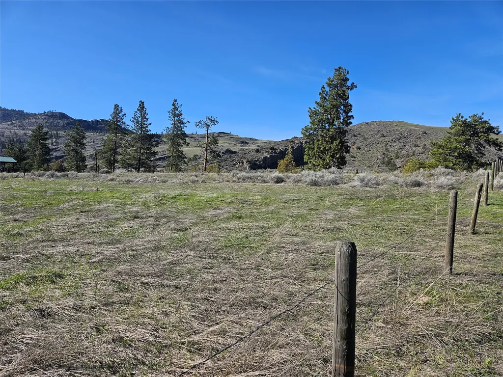 Nhn Happys Way Plains MT 59859
