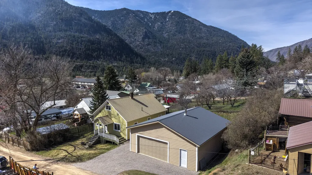 108 Orchard Lane Alberton MT 59820