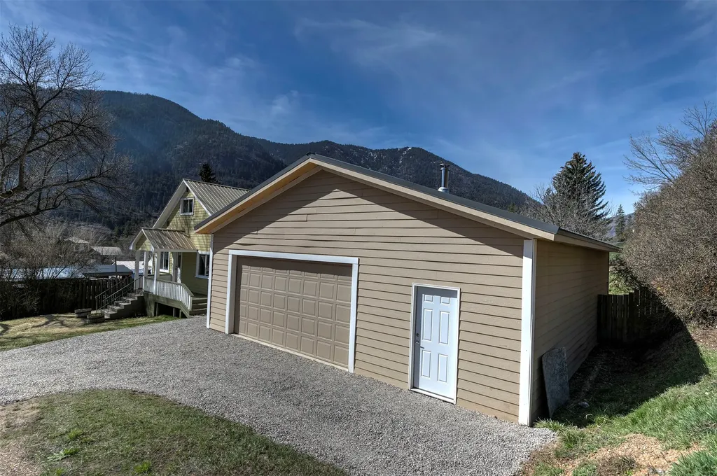 108 Orchard Lane Alberton MT 59820
