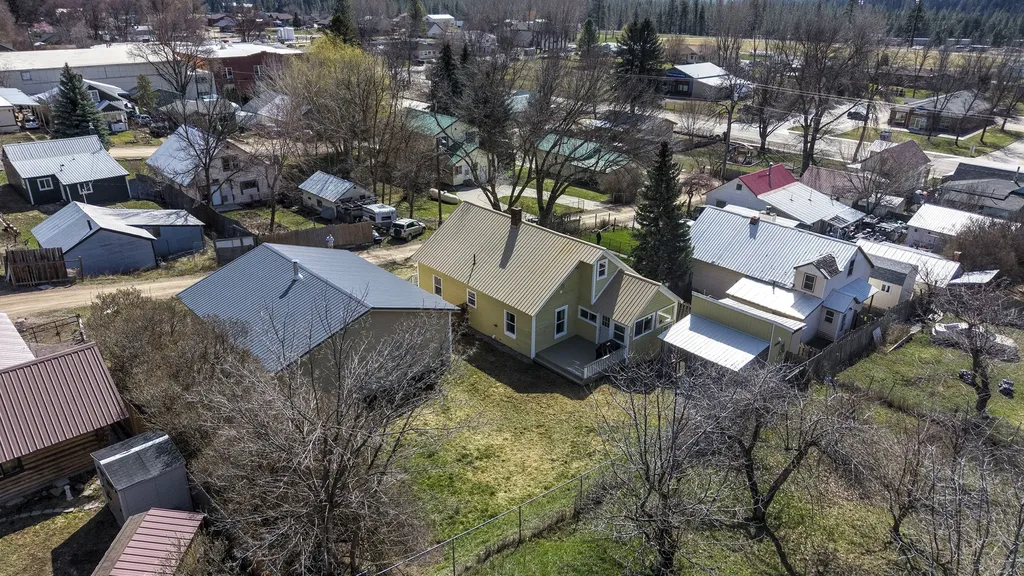 108 Orchard Lane Alberton MT 59820