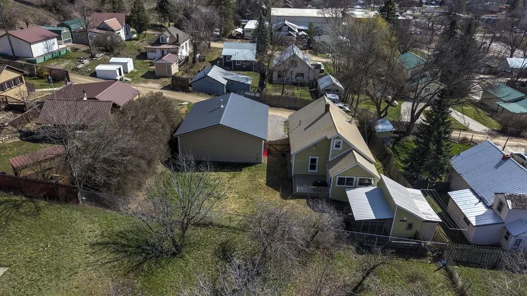 108 Orchard Lane Alberton MT 59820