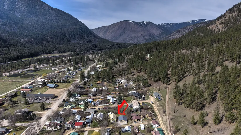 108 Orchard Lane Alberton MT 59820