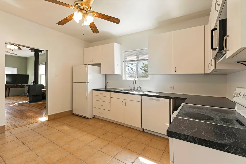 108 Orchard Lane Alberton MT 59820