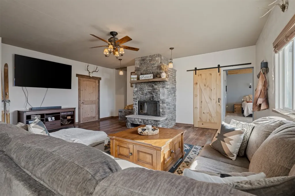 110 Mountain View Lane Deer Lodge MT 59722