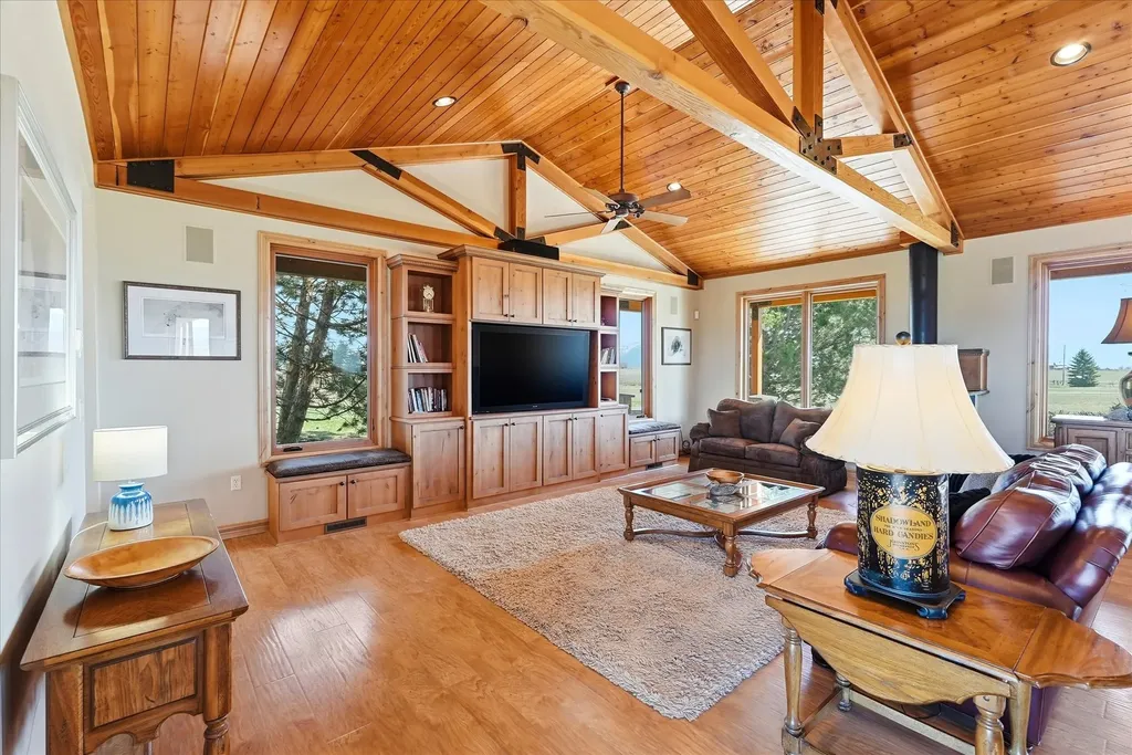 48945 Valley View Road Ronan MT 59864