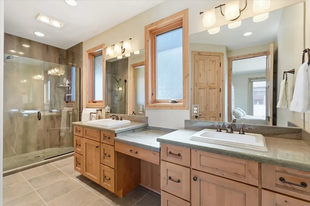 48945 Valley View Road Ronan MT 59864