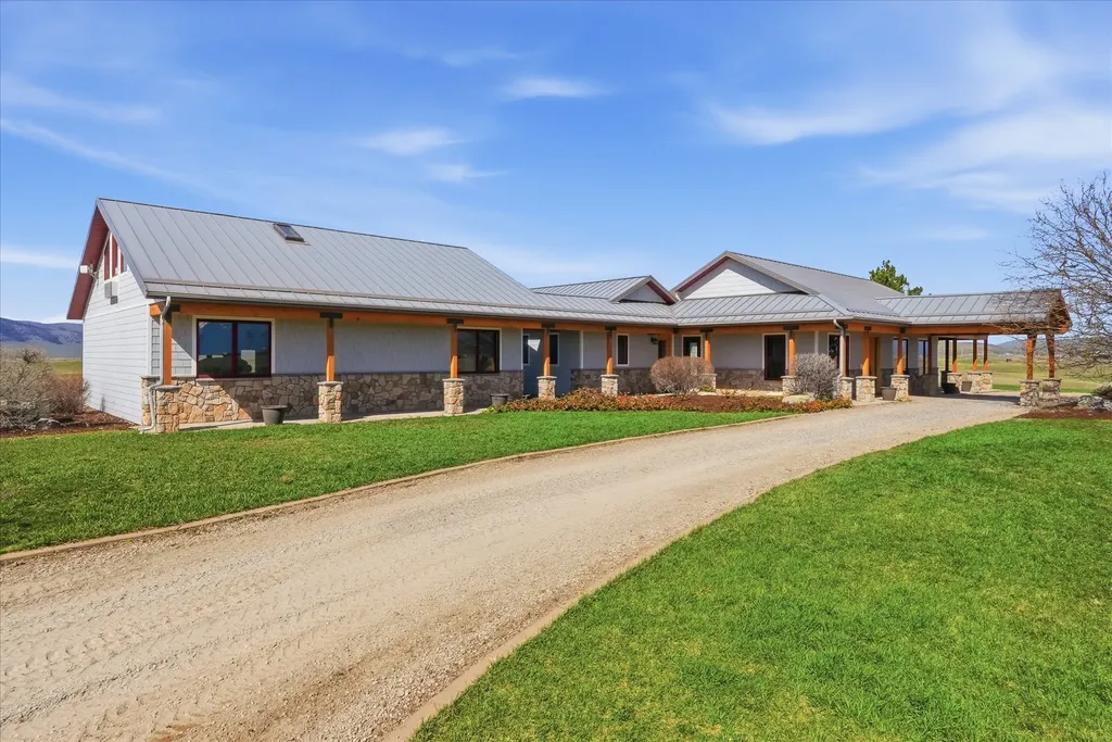 48945 Valley View Road Ronan MT 59864