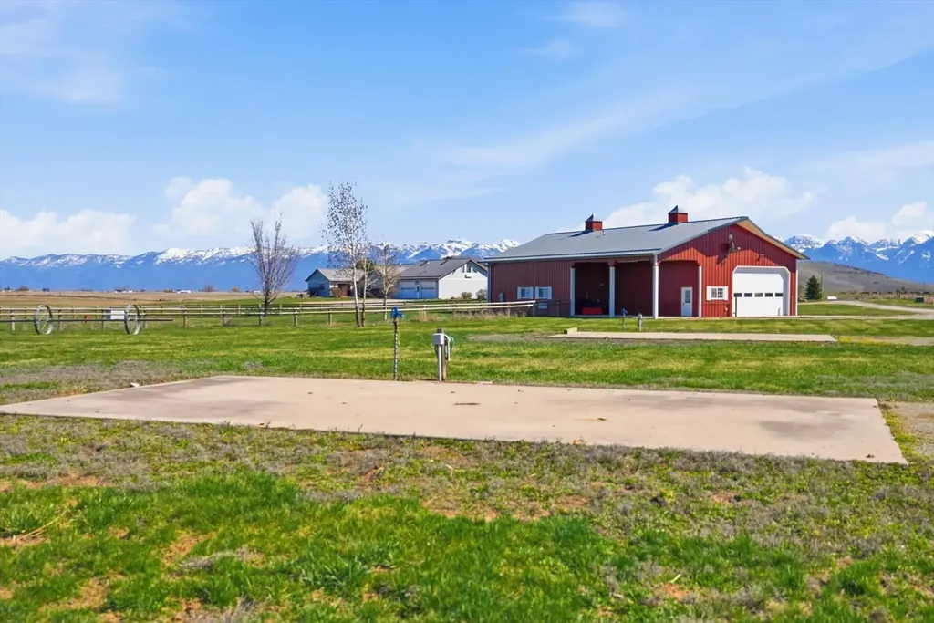 48945 Valley View Road Ronan MT 59864