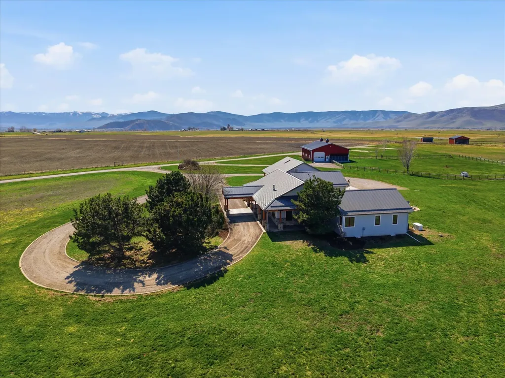 48945 Valley View Road Ronan MT 59864