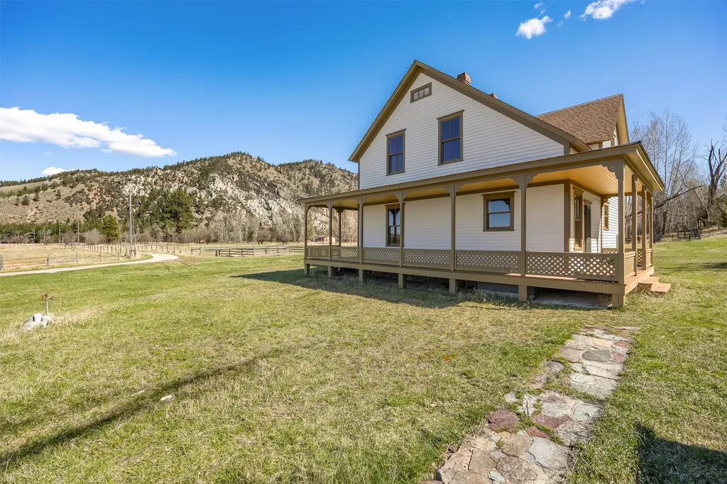 2519 Old Darby Road Darby MT 59829