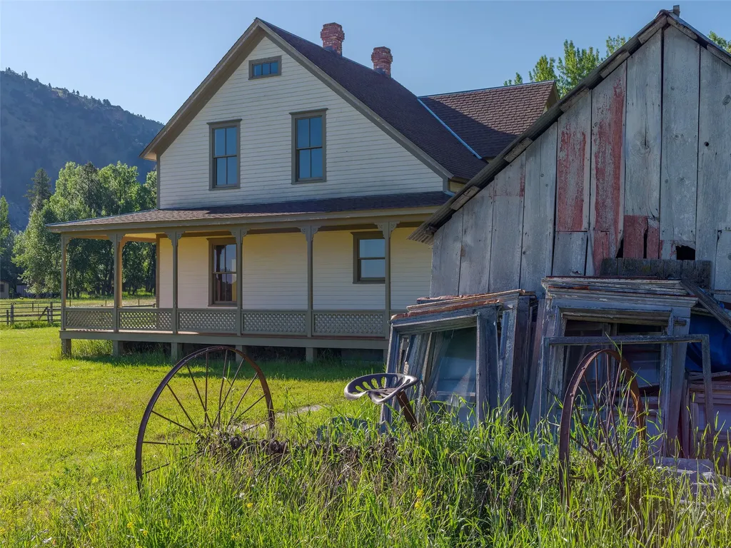 2519 Old Darby Road Darby MT 59829