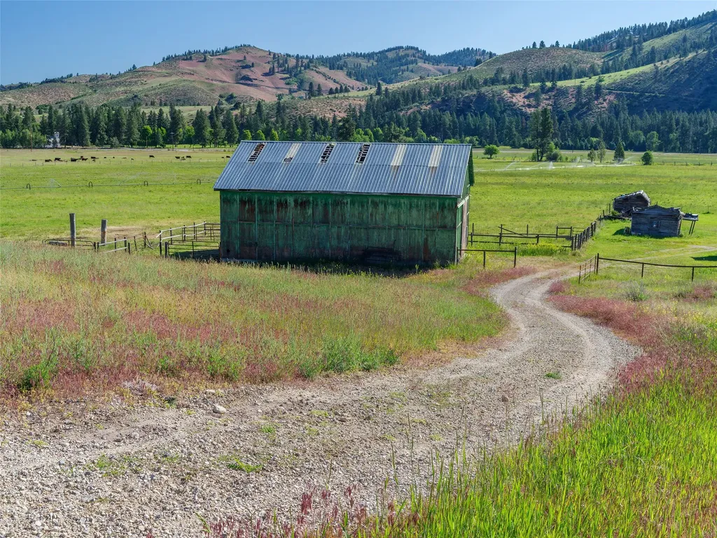 2519 Old Darby Road Darby MT 59829