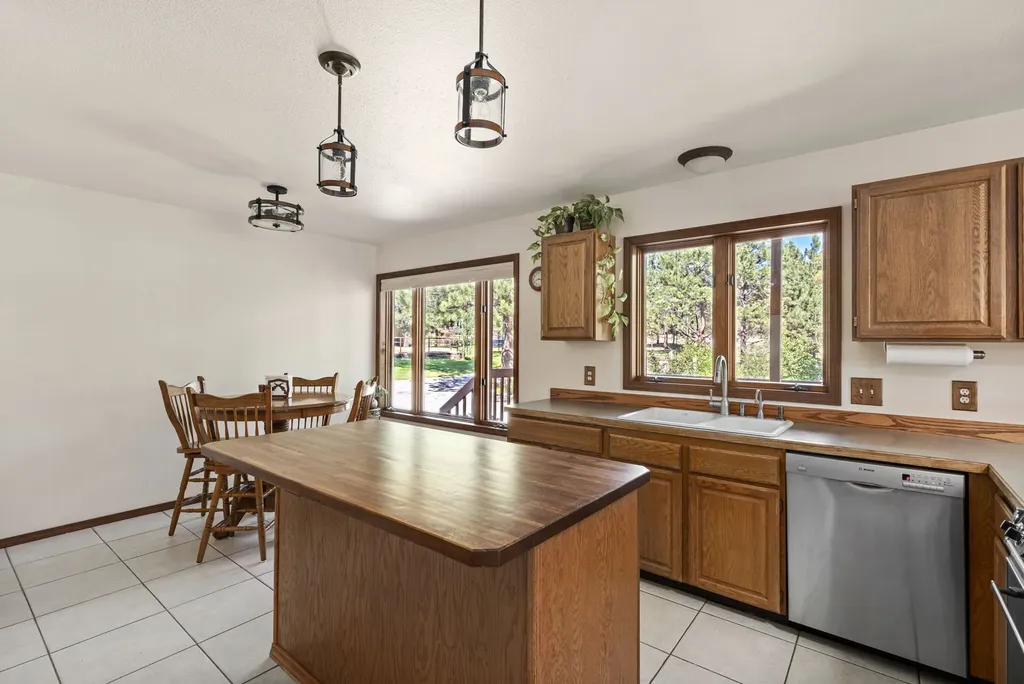 6260 Head Lane Helena MT 59602