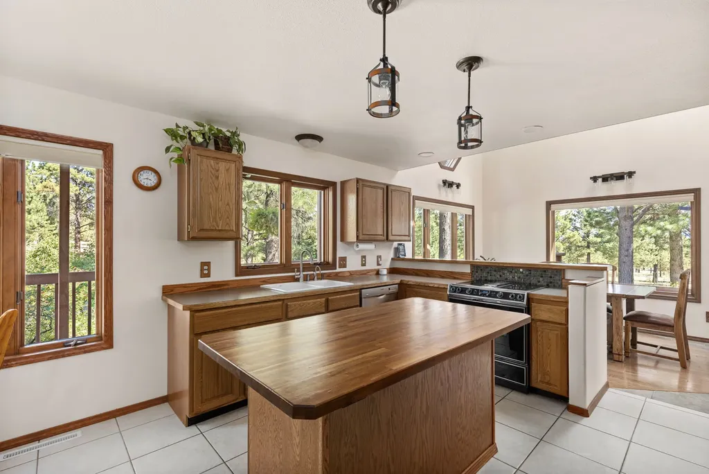 6260 Head Lane Helena MT 59602