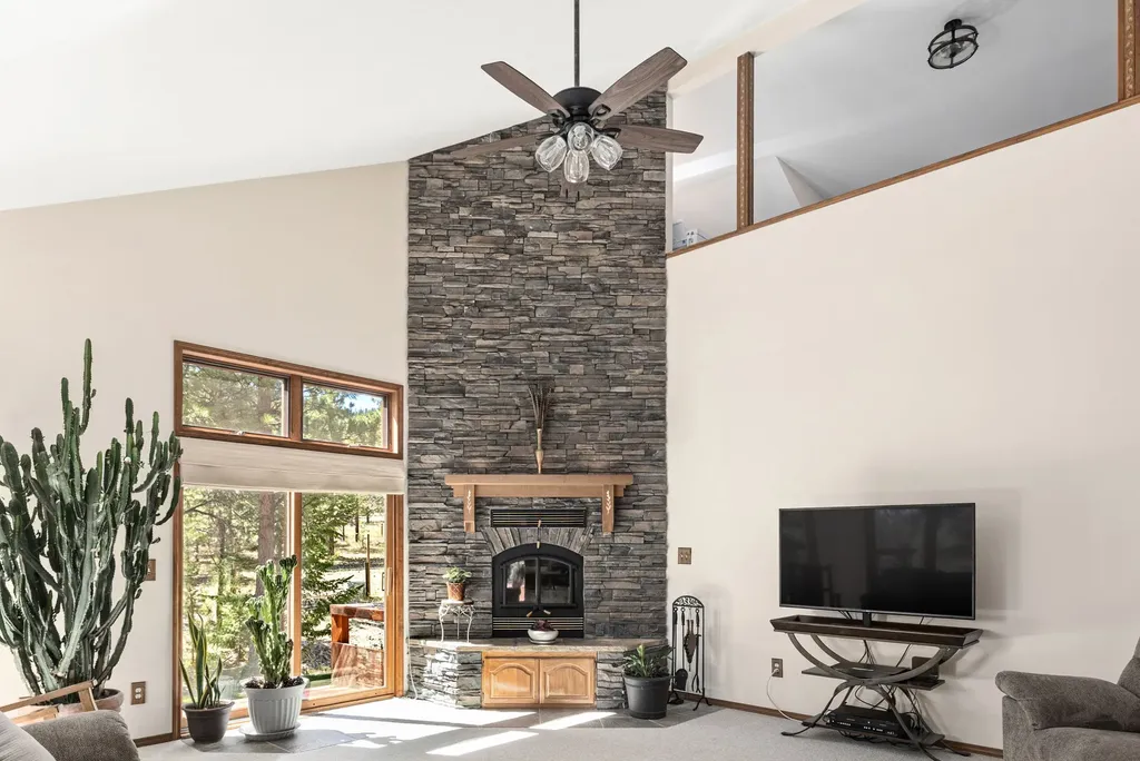 6260 Head Lane Helena MT 59602