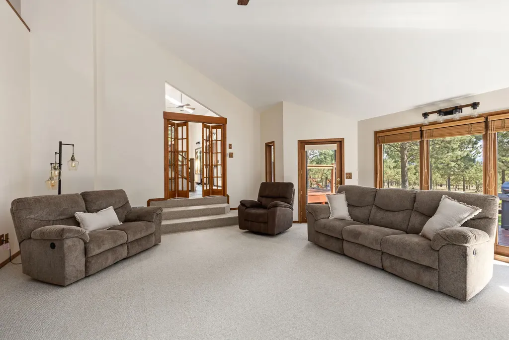 6260 Head Lane Helena MT 59602