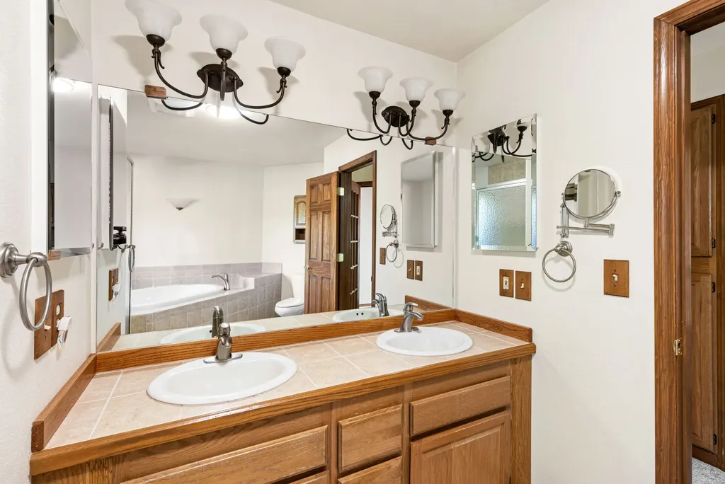6260 Head Lane Helena MT 59602