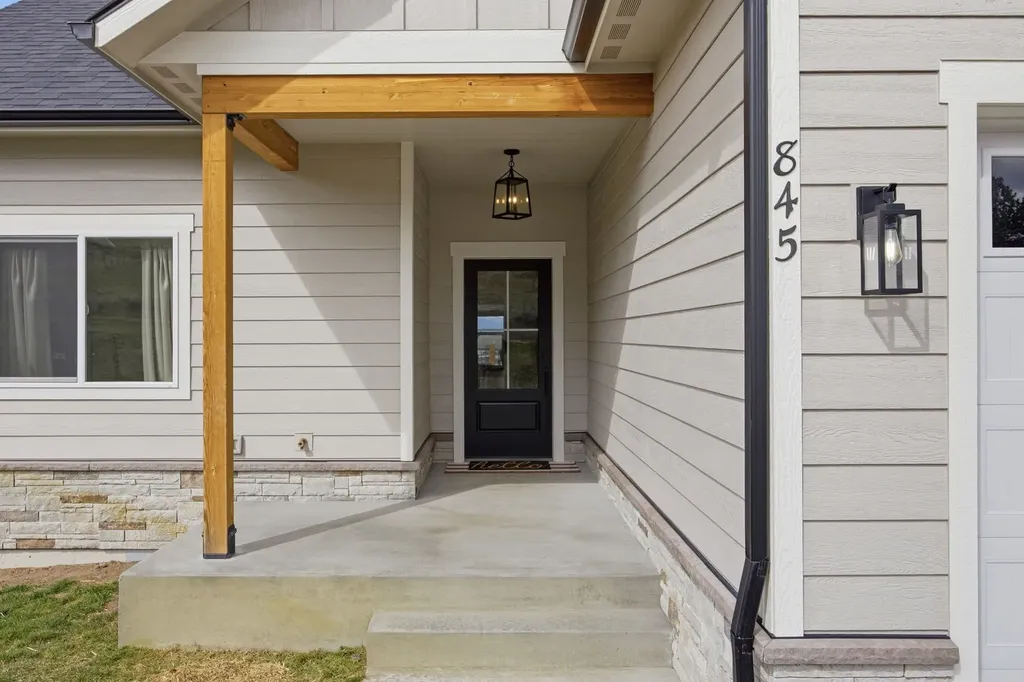 845 Cochise Way Hamilton MT 59840