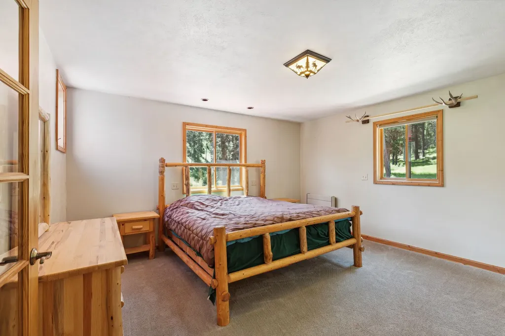 82 White Mountain Lane Alberton MT 59820