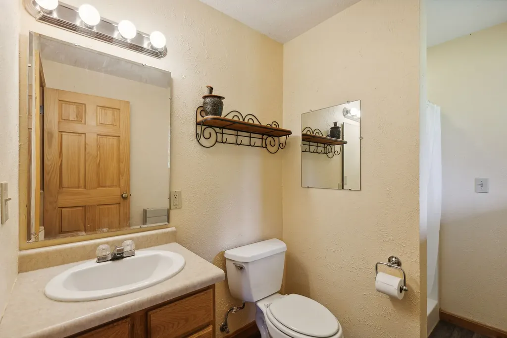 82 White Mountain Lane Alberton MT 59820