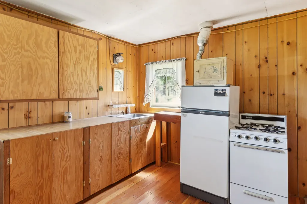 82 White Mountain Lane Alberton MT 59820