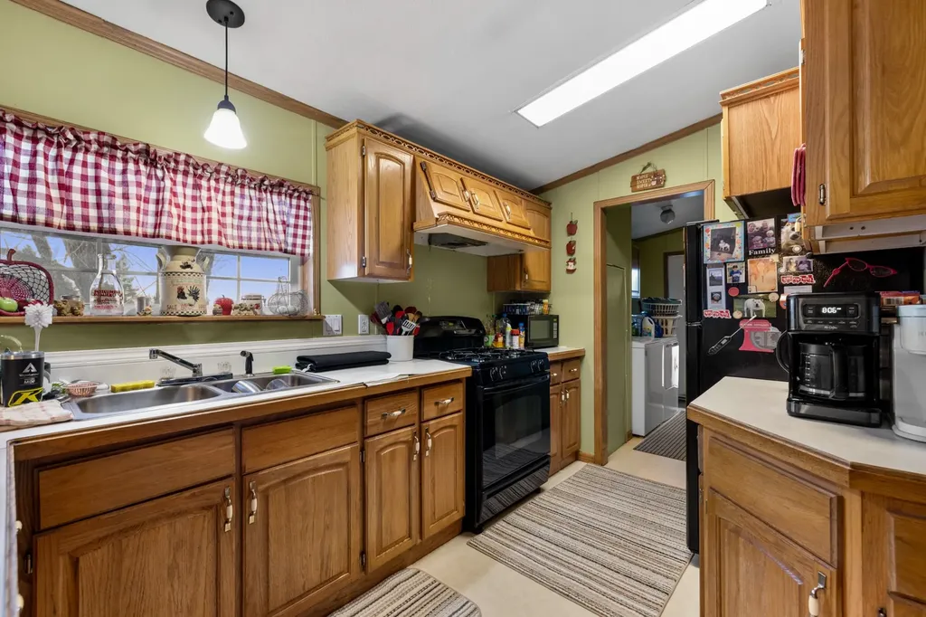 100 & 158 Lynnewood Drive Columbia Falls MT 59912