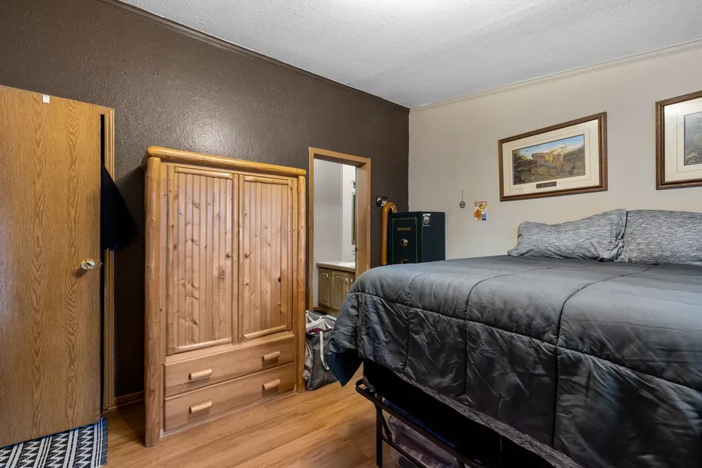 100 & 158 Lynnewood Drive Columbia Falls MT 59912