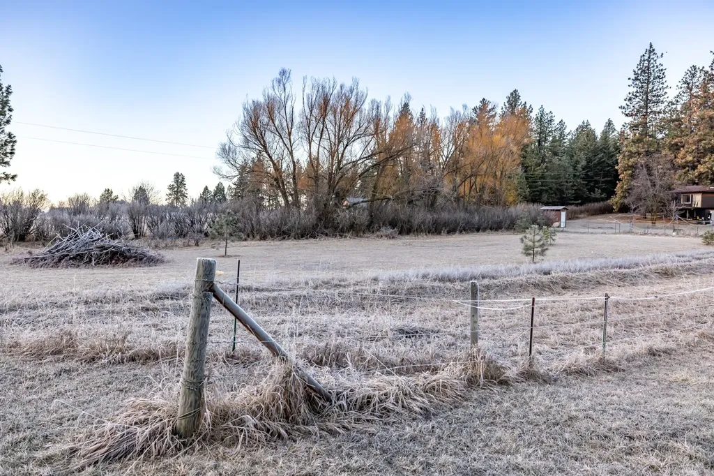 100 & 158 Lynnewood Drive Columbia Falls MT 59912