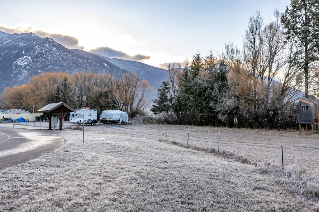 100 & 158 Lynnewood Drive Columbia Falls MT 59912