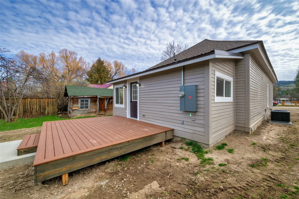 205 Water Way Darby MT 59829