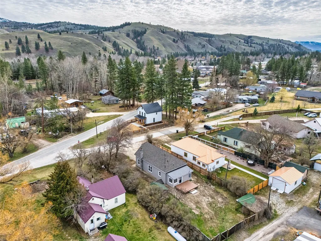 205 Water Way Darby MT 59829
