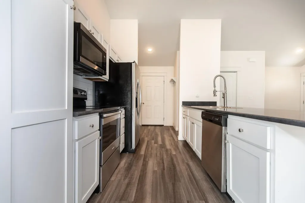 1718 Shelby Avenue Belgrade MT 59714