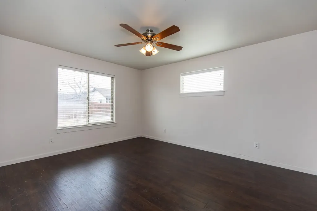 1718 Shelby Avenue Belgrade MT 59714
