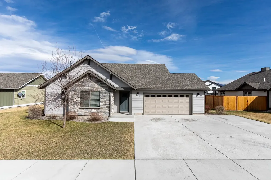 1718 Shelby Avenue Belgrade MT 59714