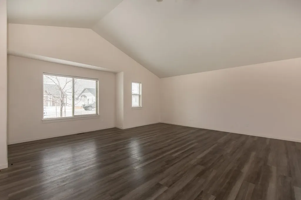 1718 Shelby Avenue Belgrade MT 59714