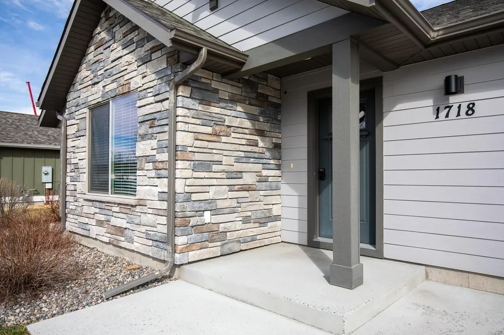 1718 Shelby Avenue Belgrade MT 59714