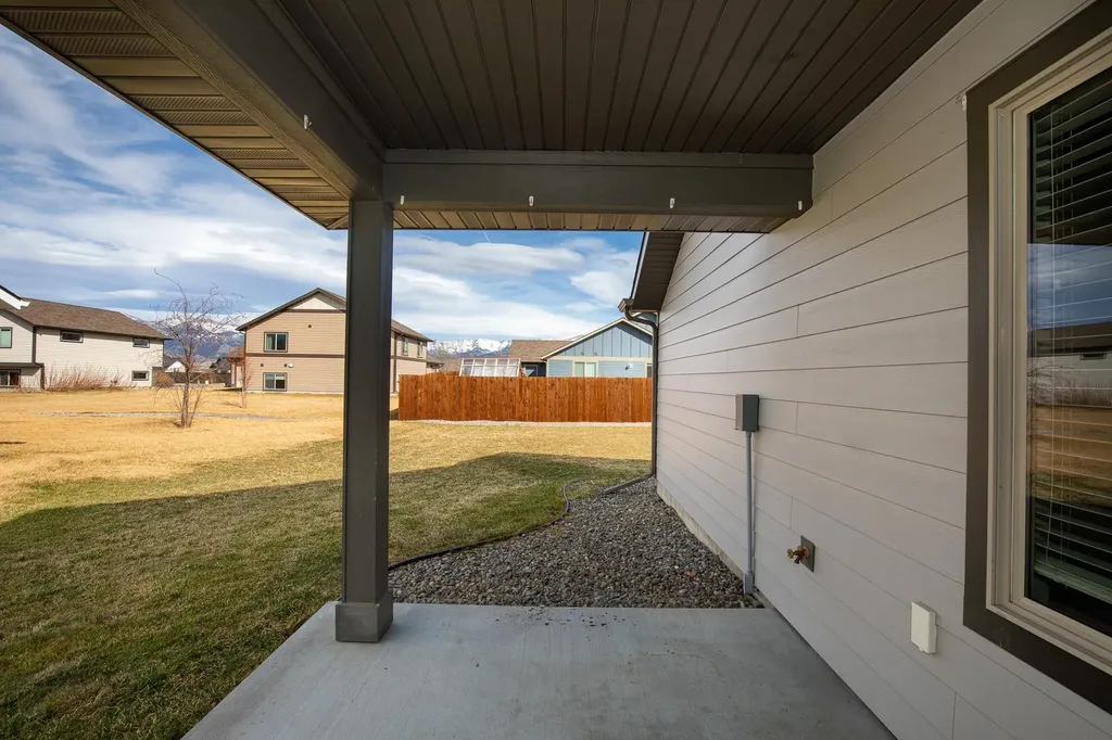 1718 Shelby Avenue Belgrade MT 59714