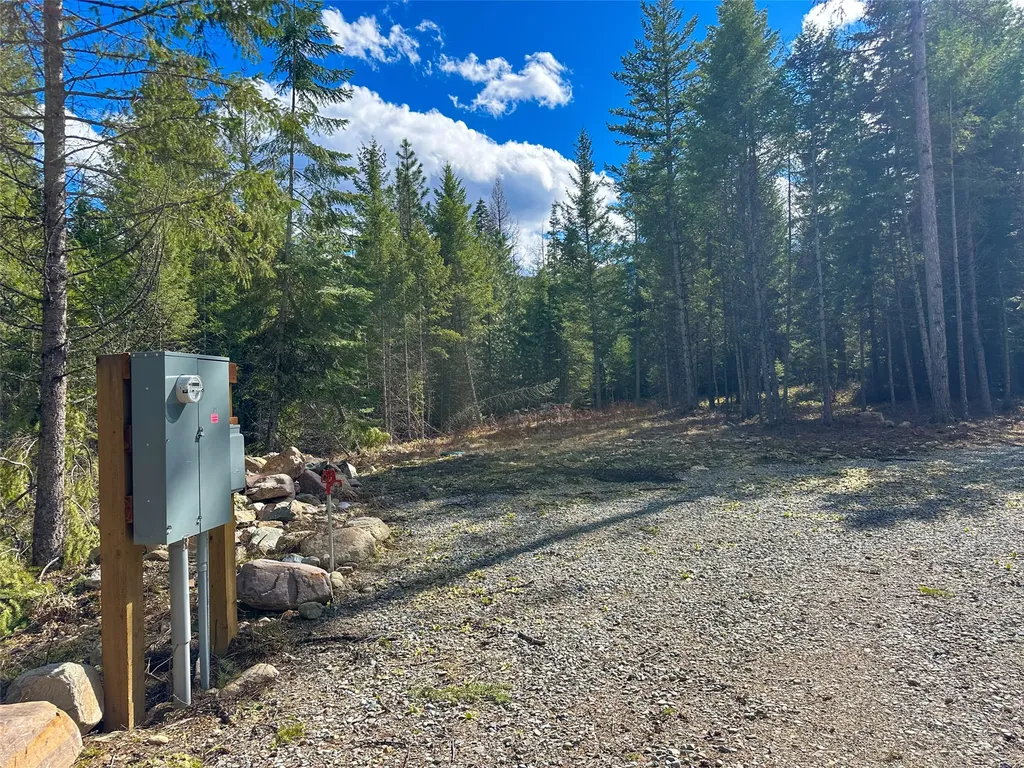8 Mcarthur Way Trout Creek MT 59874