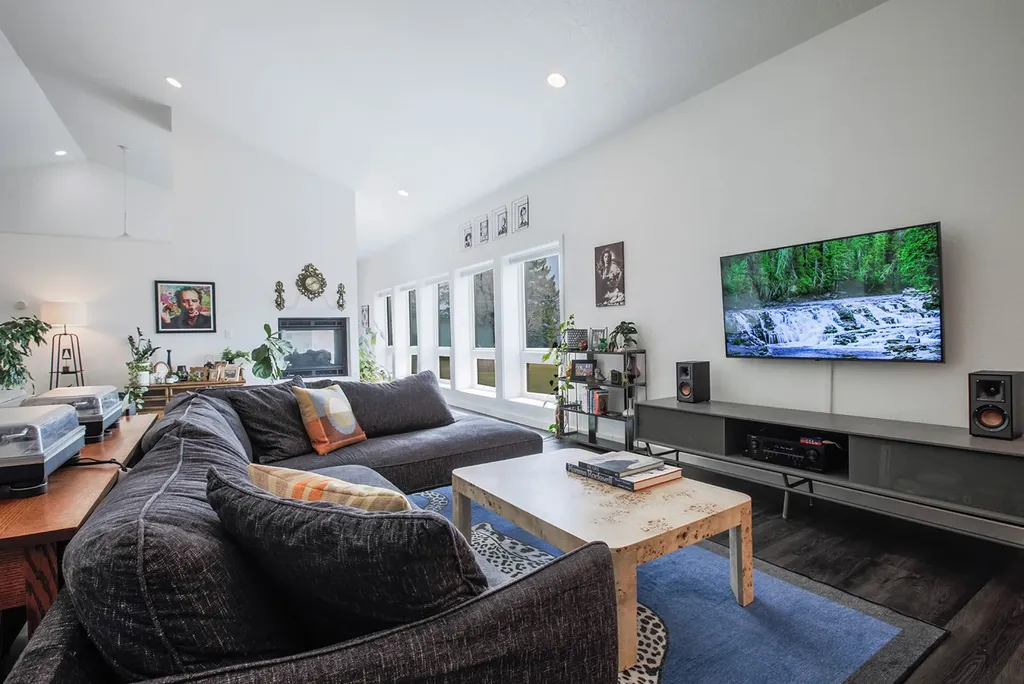 308 E 3rd Avenue Boulder MT 59632
