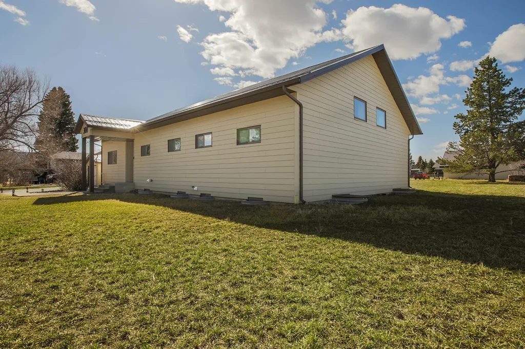 308 E 3rd Avenue Boulder MT 59632