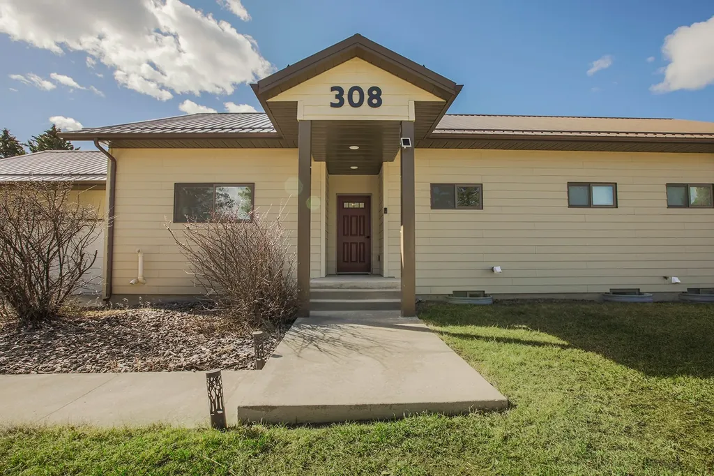 308 E 3rd Avenue Boulder MT 59632