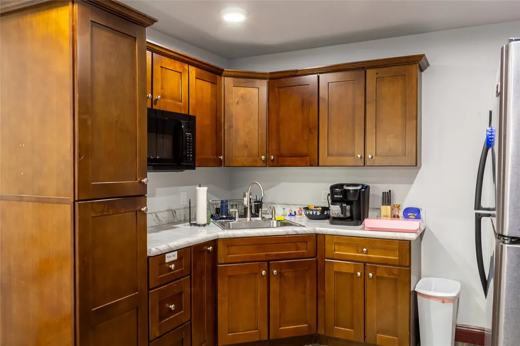 1740 N Montana Avenue Helena MT 59601