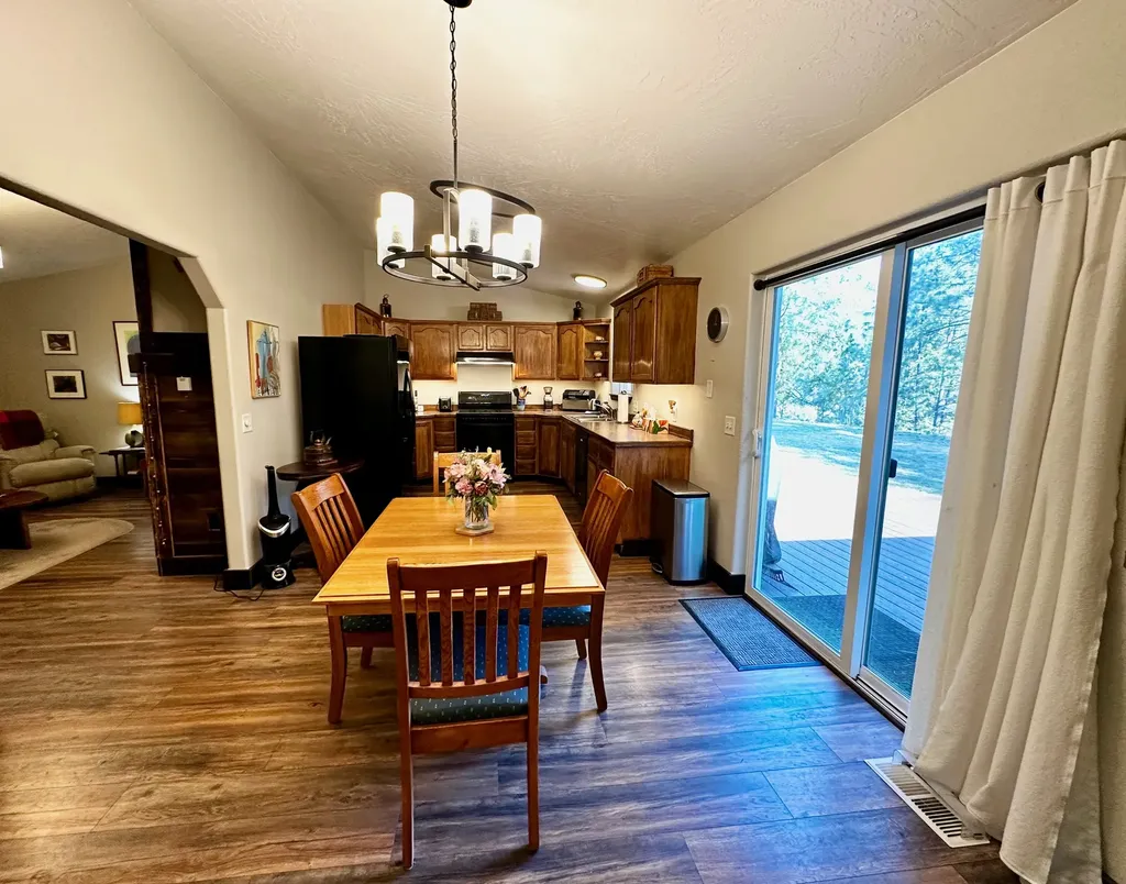 195 Capper Lane Superior MT 59872